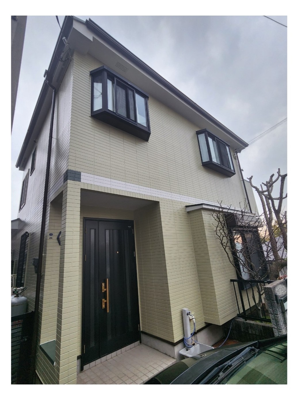 横浜市戸塚区 T様邸の屋根及び外壁塗装工事が完了しました!