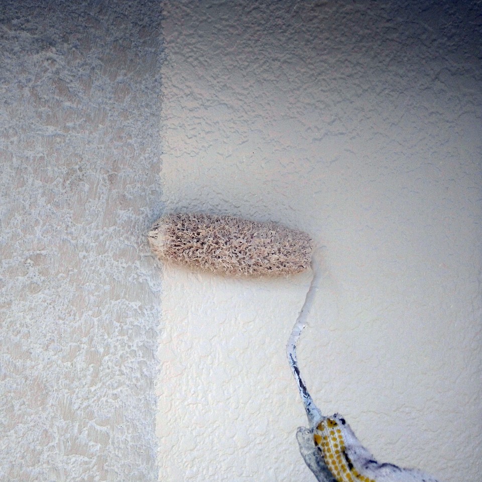 外壁の中塗り