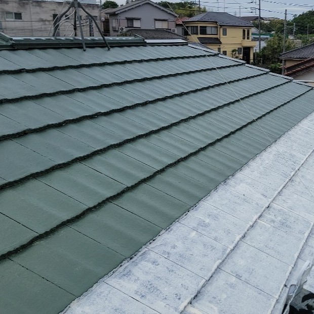屋根の中塗り