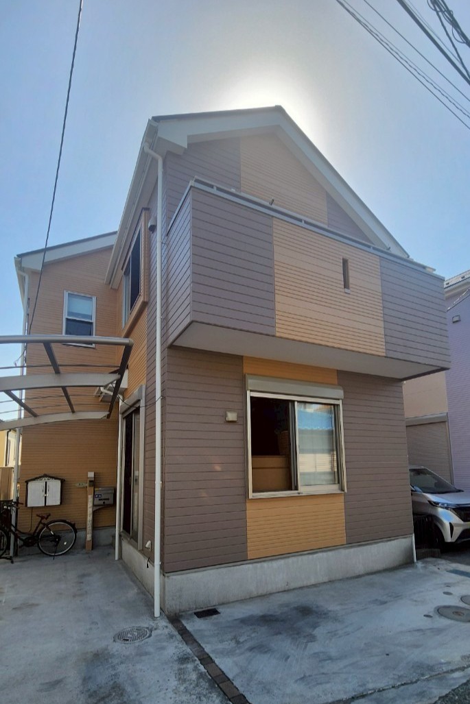 横浜市旭区 藤井様邸の屋根及び外壁塗装工事が完了しました!