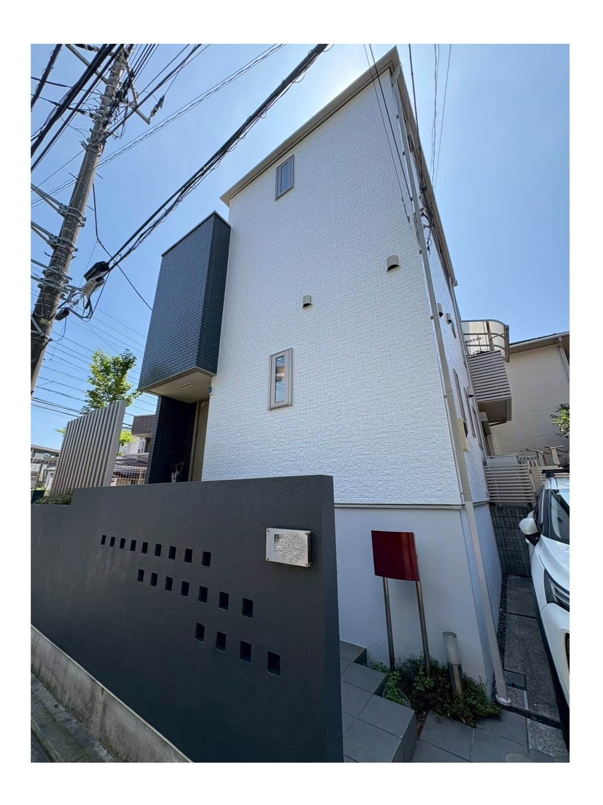 横浜市戸塚区 I様邸の屋根及び外壁塗装工事が完了しました!