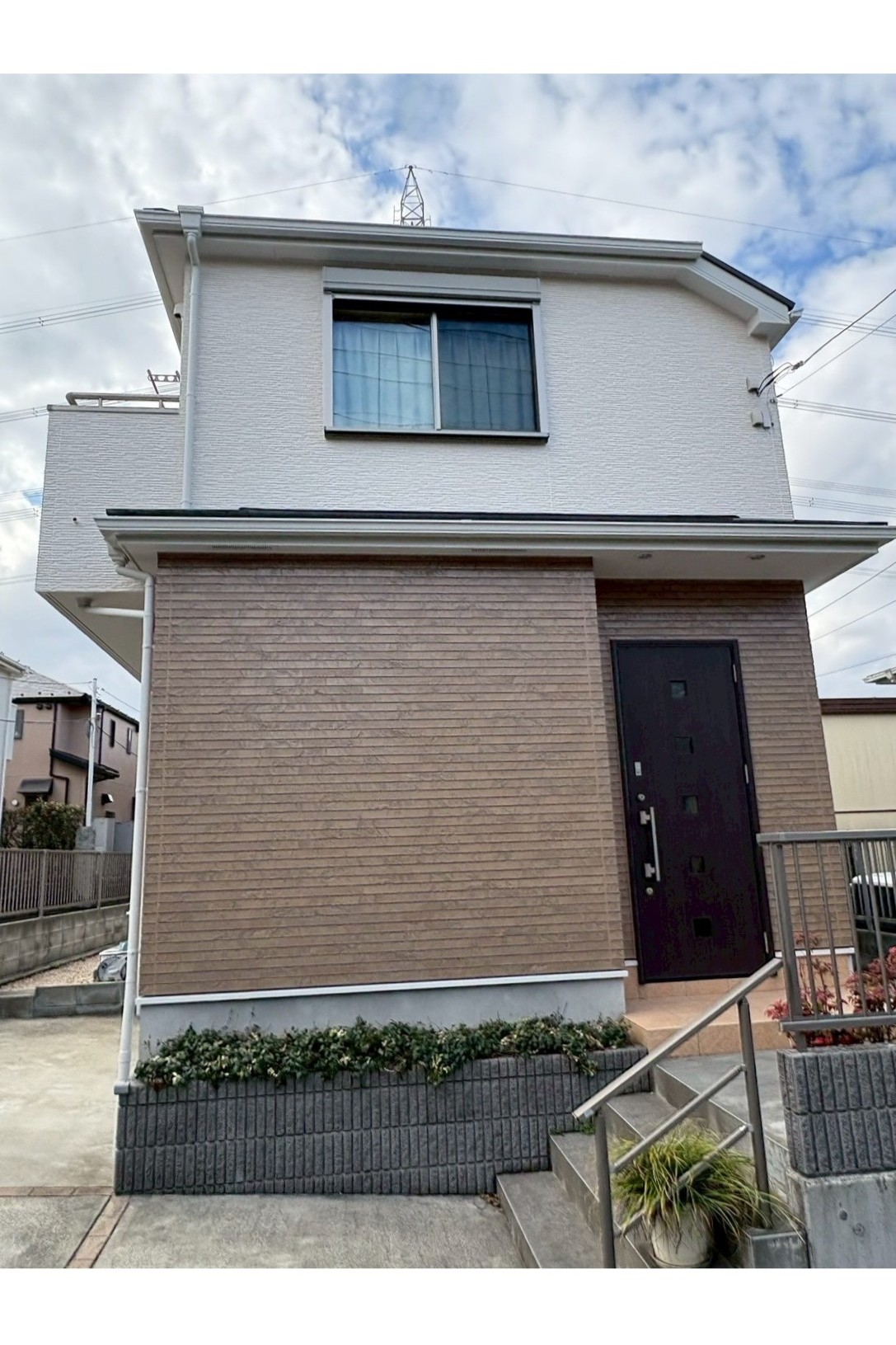 横浜市戸塚区 屋根及び外壁塗装工事が完了しました!