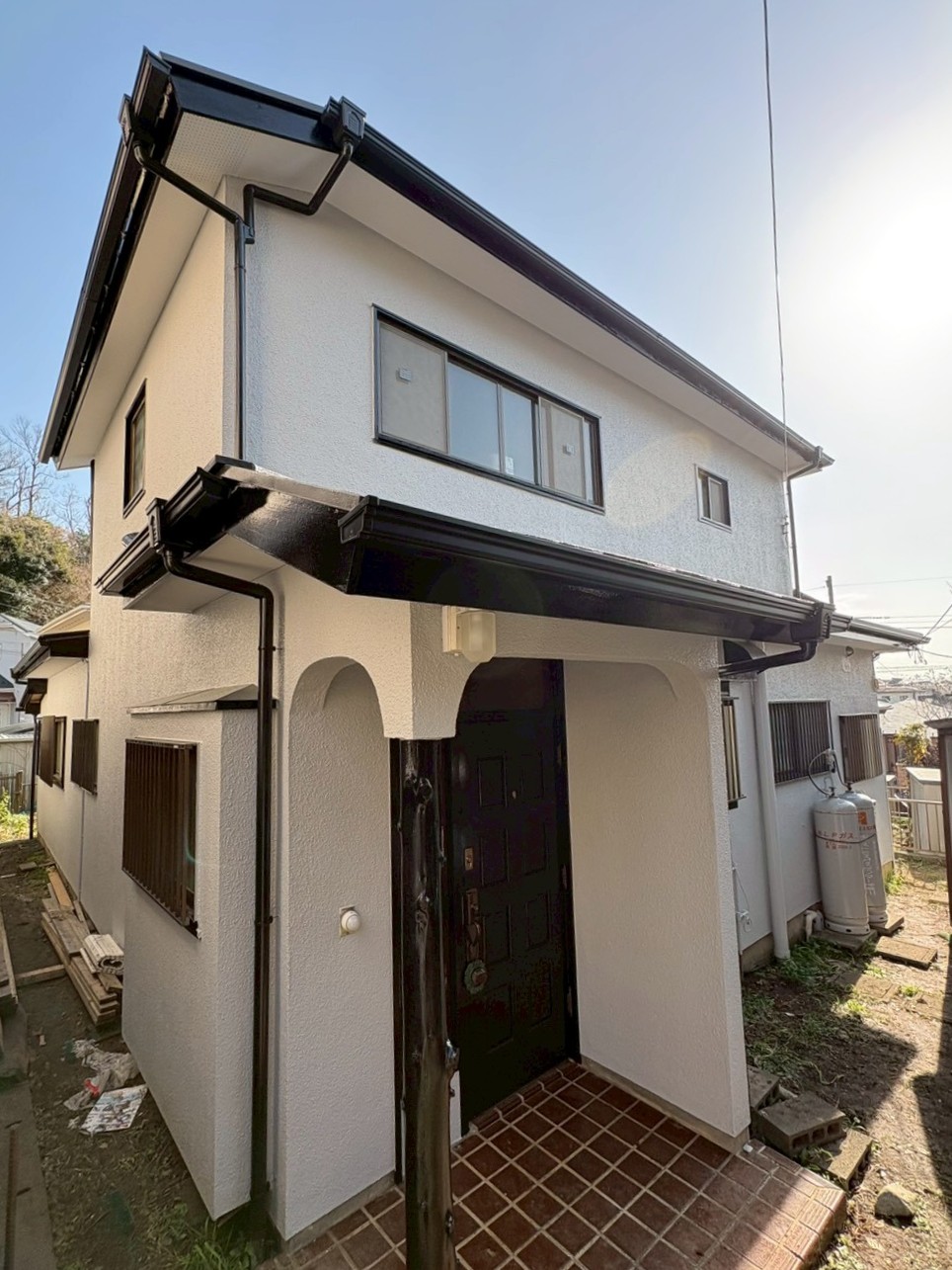 横浜市戸塚区 屋根及び外壁塗装工事が完了しました！