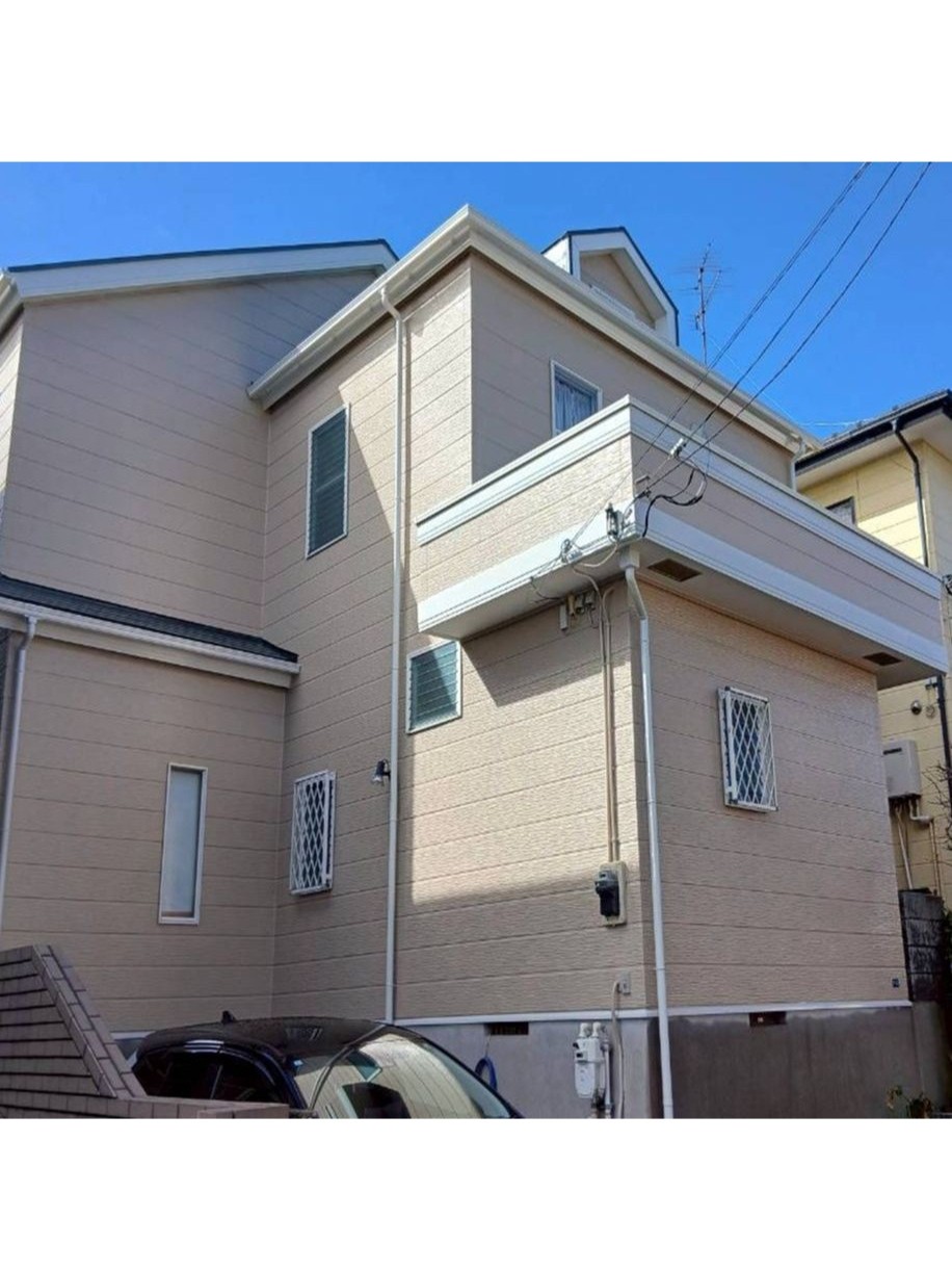 横浜市旭区 冨山様邸の屋根及び外壁塗装工事が完了しました！