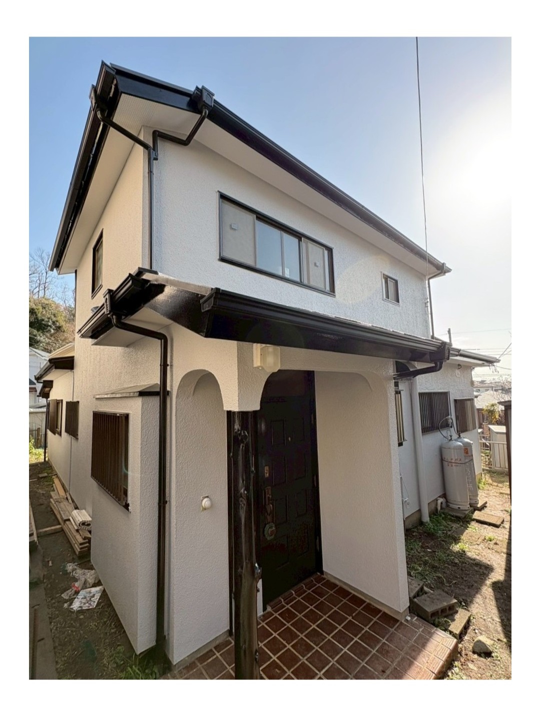 横浜市戸塚区 屋根及び外壁塗装工事が完了しました!