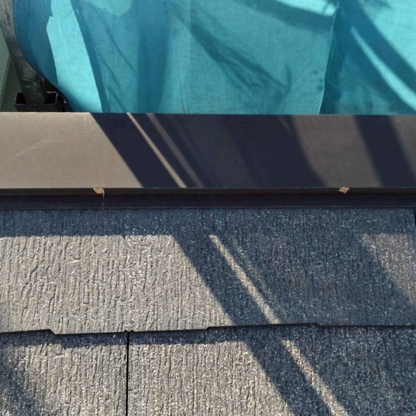 屋根の釘コーキング