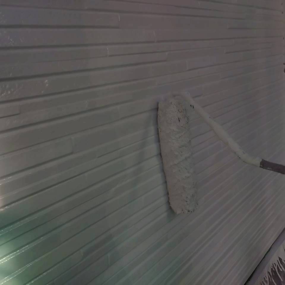 外壁の上塗り（PX-751）