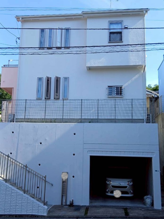 横浜市戸塚区 屋根及び外壁塗装工事が完了しました!