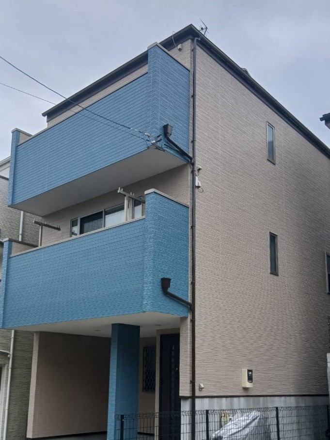 横浜市旭区 永井様邸の屋根及び外壁塗装が完了しました!